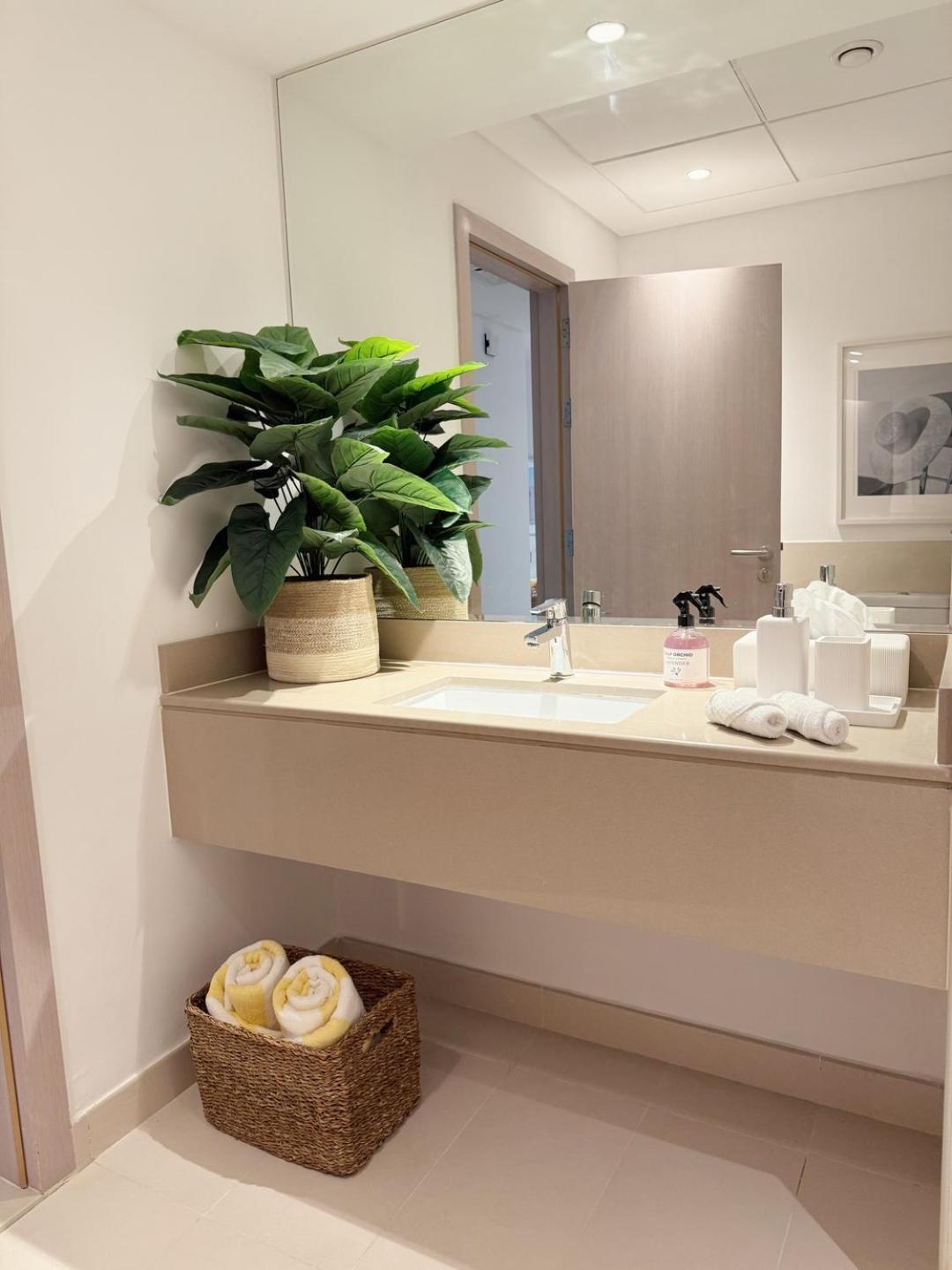 Otolo Homes 2 Bedroom Apartment Including Free Yas Theme Park Tickets Abu Dhabi