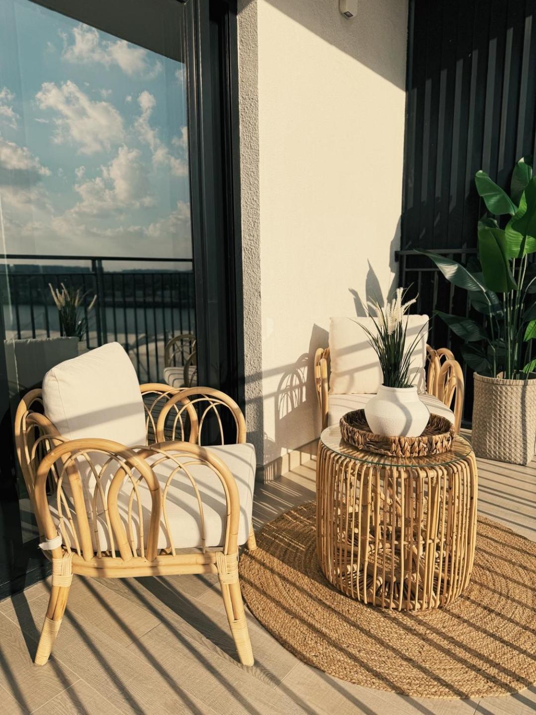 Apartment Otolo Homes 2 Bedroom Apartment Including Free Yas Theme Park Tickets