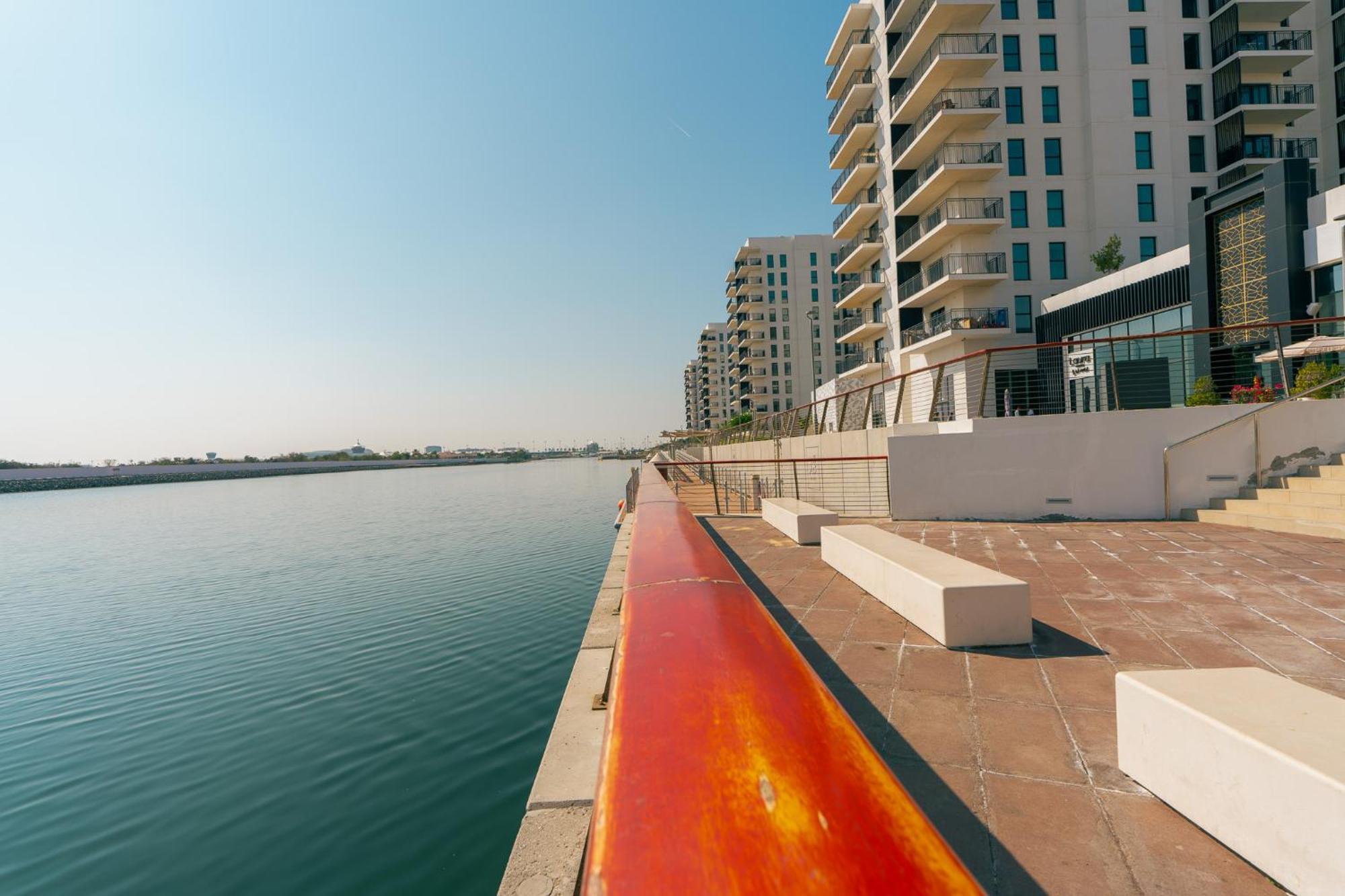 Otolo Homes 2 Bedroom Apartment Including Free Yas Theme Park Tickets *